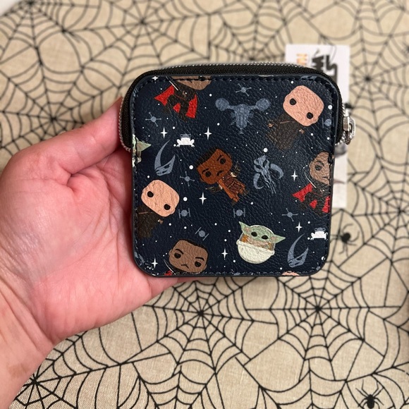 FUNKO POP STAR WARS COIN WALLET / PURSE - MANDALORIAN DISNEY - Picture 7 of 9